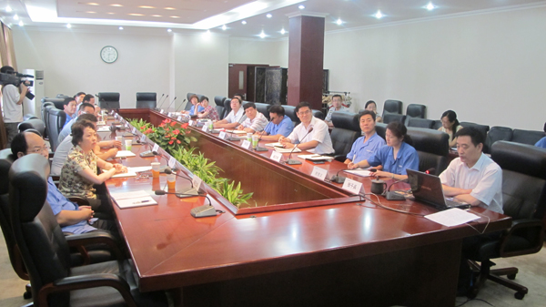 冰球突破-冰球突破豪华版_mg冰球游戏制药集团党委召开中心组学习会<br />