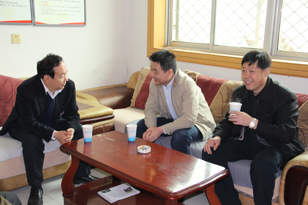 冰球突破-冰球突破豪华版_mg冰球游戏制药开展义诊及送医送药活动