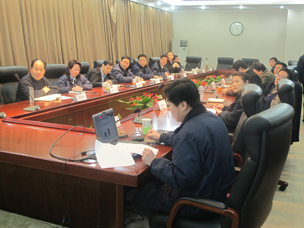 冰球突破-冰球突破豪华版_mg冰球游戏制药党委召开两级领导班子中心组学习会