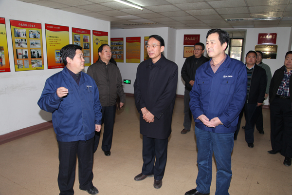 省总工会领导袁刚一行到冰球突破-冰球突破豪华版_mg冰球游戏制药调研职工创新创效情况